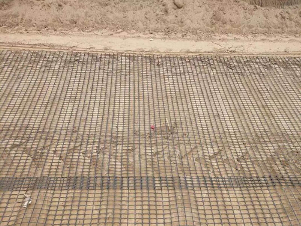 双向塑料土工格栅施工