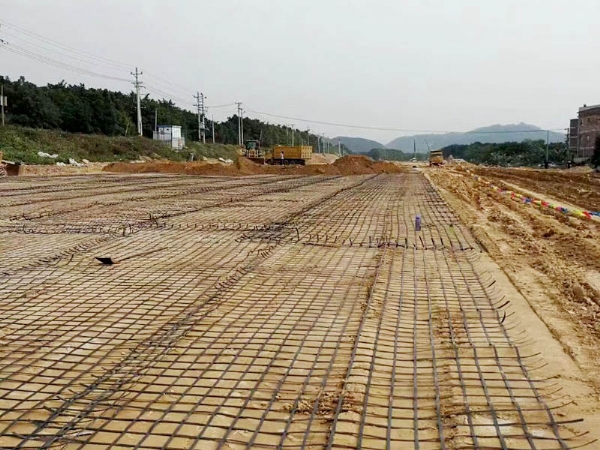 钢塑土工格栅施工