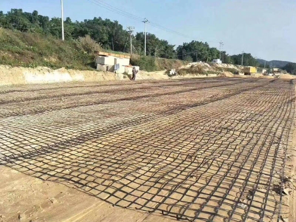 钢塑土工格栅施工