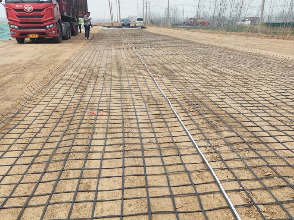 钢塑土工格栅施工