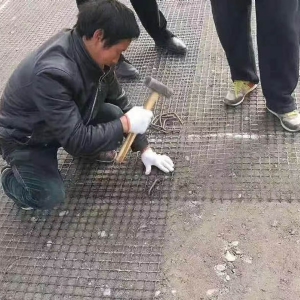 双向塑料土工格栅施工